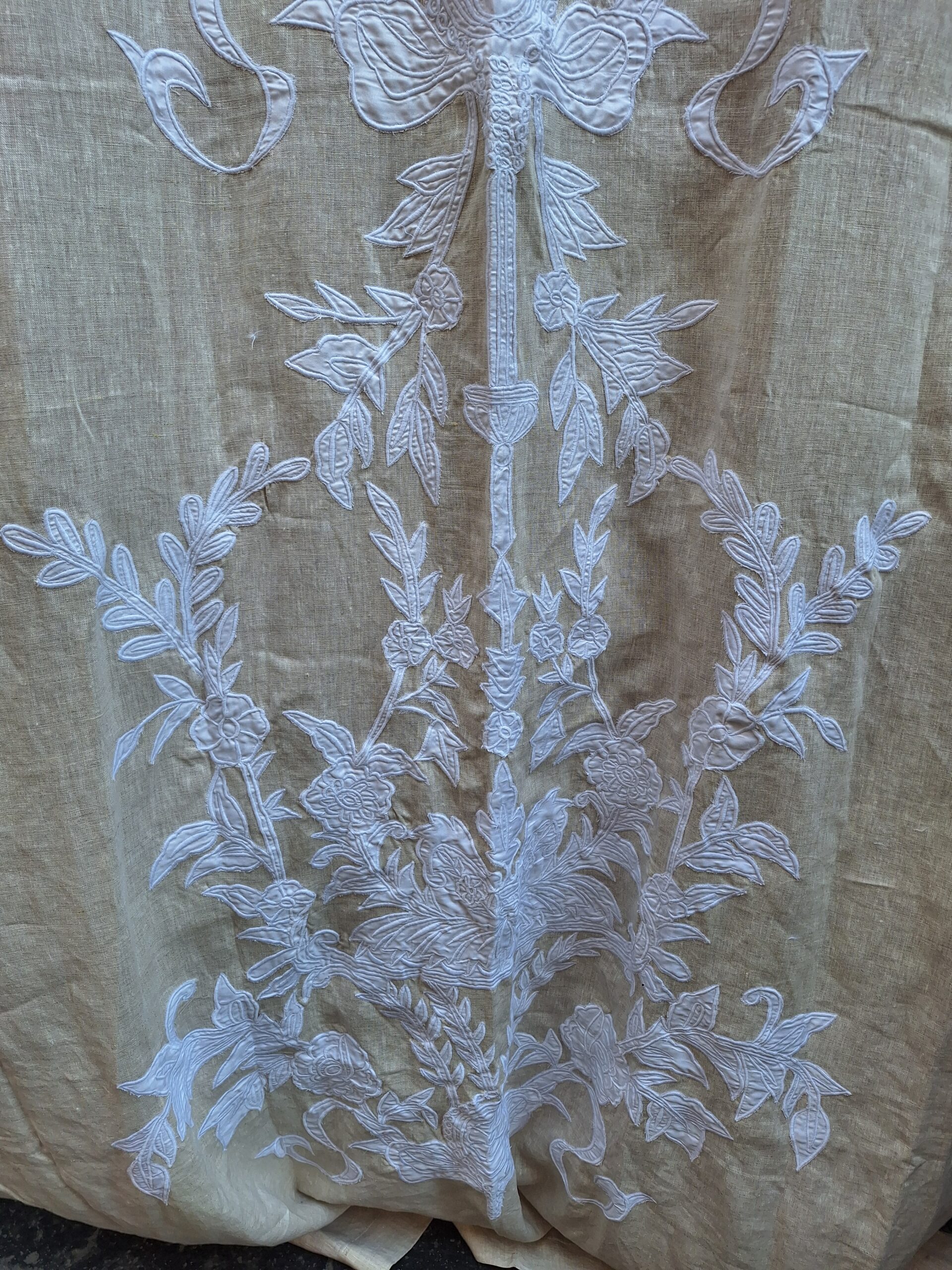 Coppia Tenda in lino beige con intaglio - immagine 2