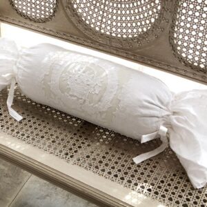 Cuscino a Caramella Con Ricamo in Lino Shabby Chic 30x90cm